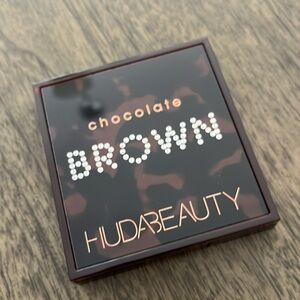 Huda Beauty Eyeshadow Palette